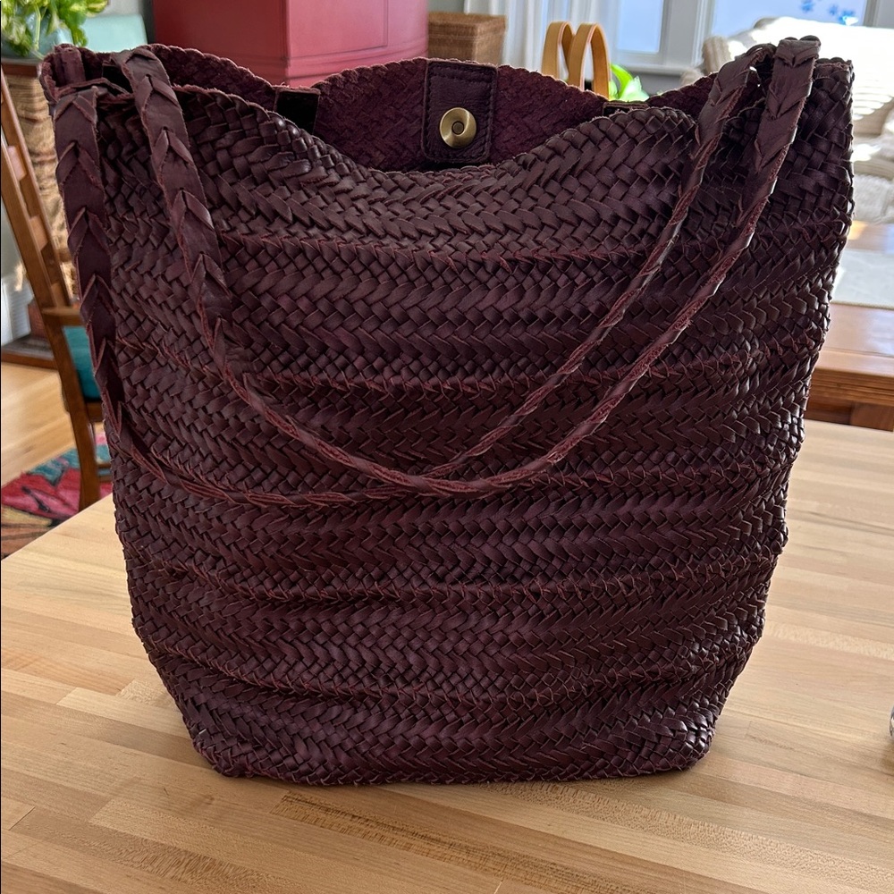 Elegant Woven Tote Bag - Deep Purple